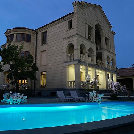 Waterfall Hotel Yerevan Exterior photo